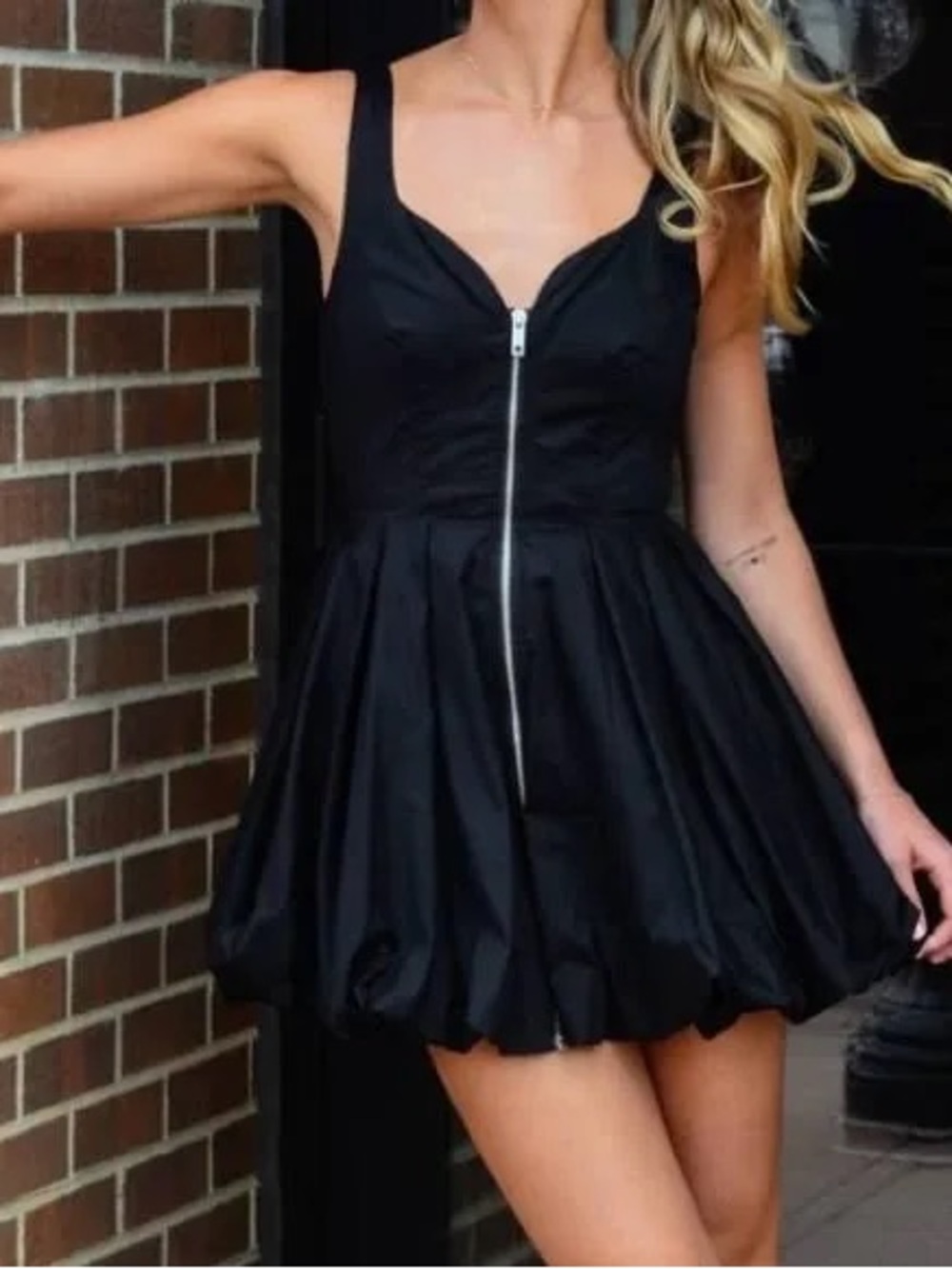 NWT Betsey Johnson Black Front Zip Sleeveless Bubble Hem Mini Dress L